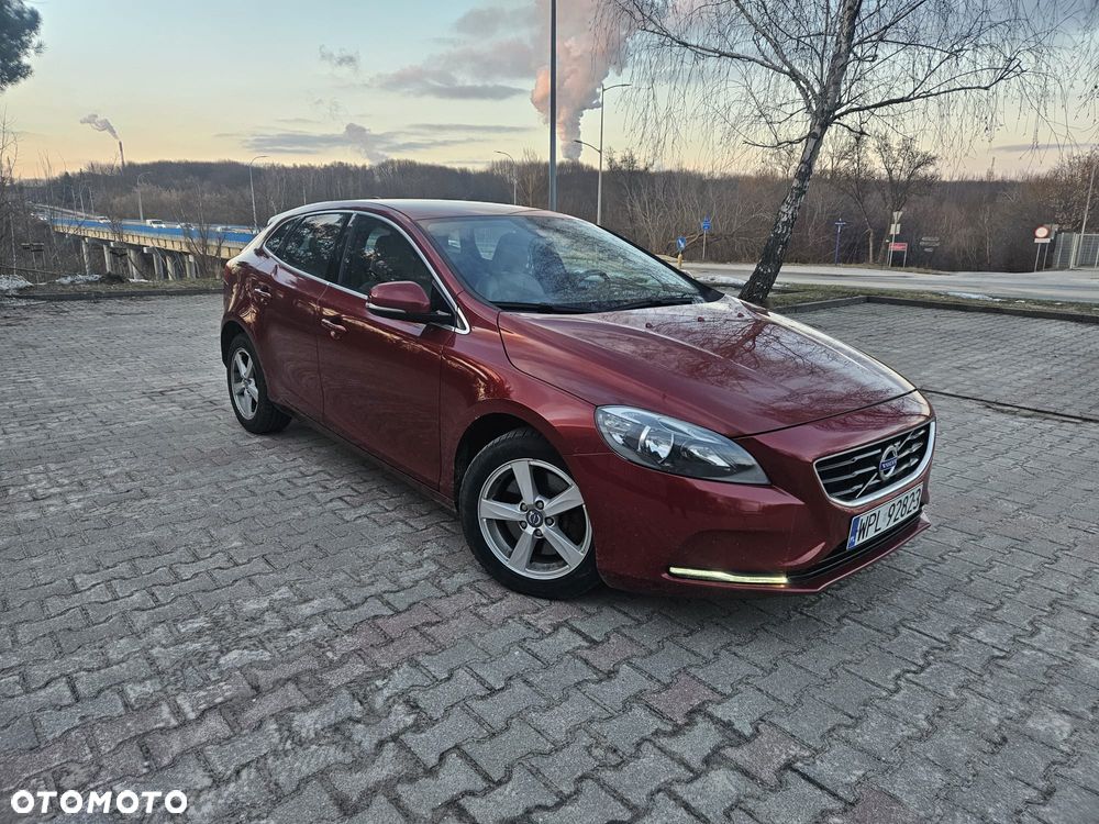 Volvo V40 D4 Summum - 1