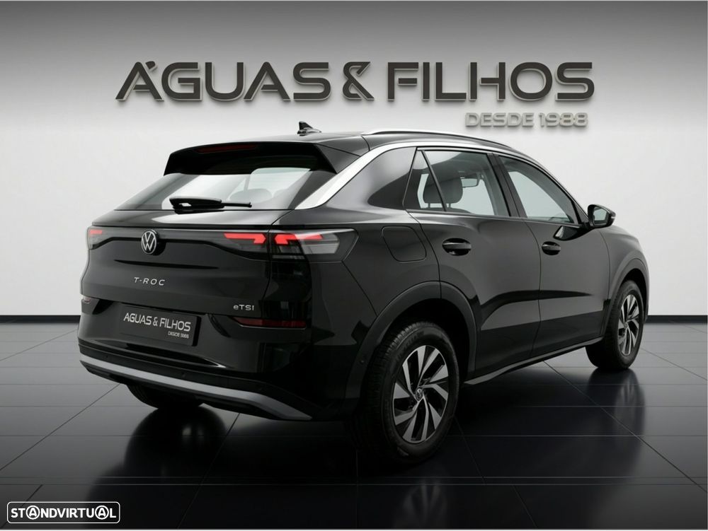 VW T-Roc 1.5 eTSI Trend DSG — photo 4