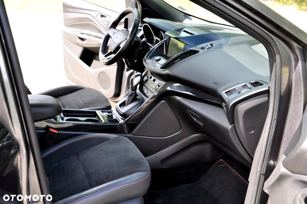 Ford Kuga 2.0 TDCi 4x4 ST-Line - 20