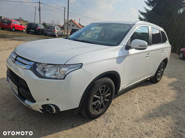 Mitsubishi Outlander 2.0 Instyle Navi 4WD CVT