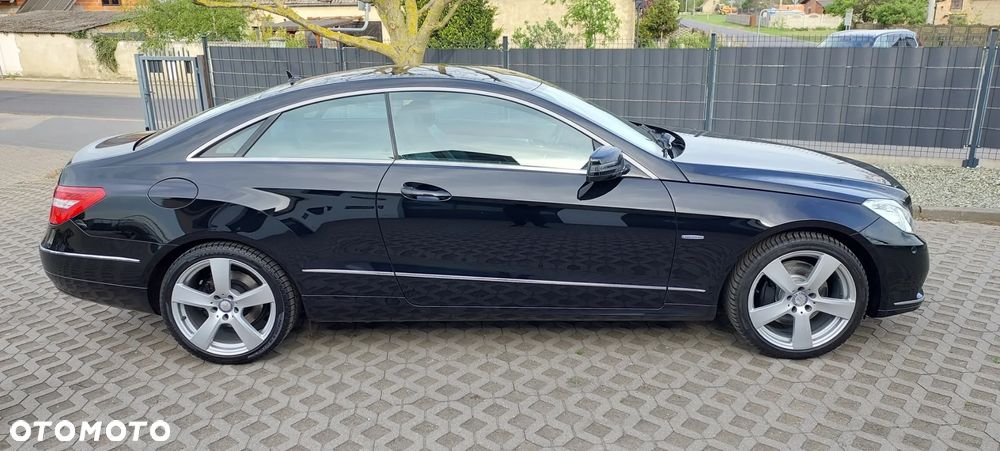 Mercedes-Benz Klasa E - 28