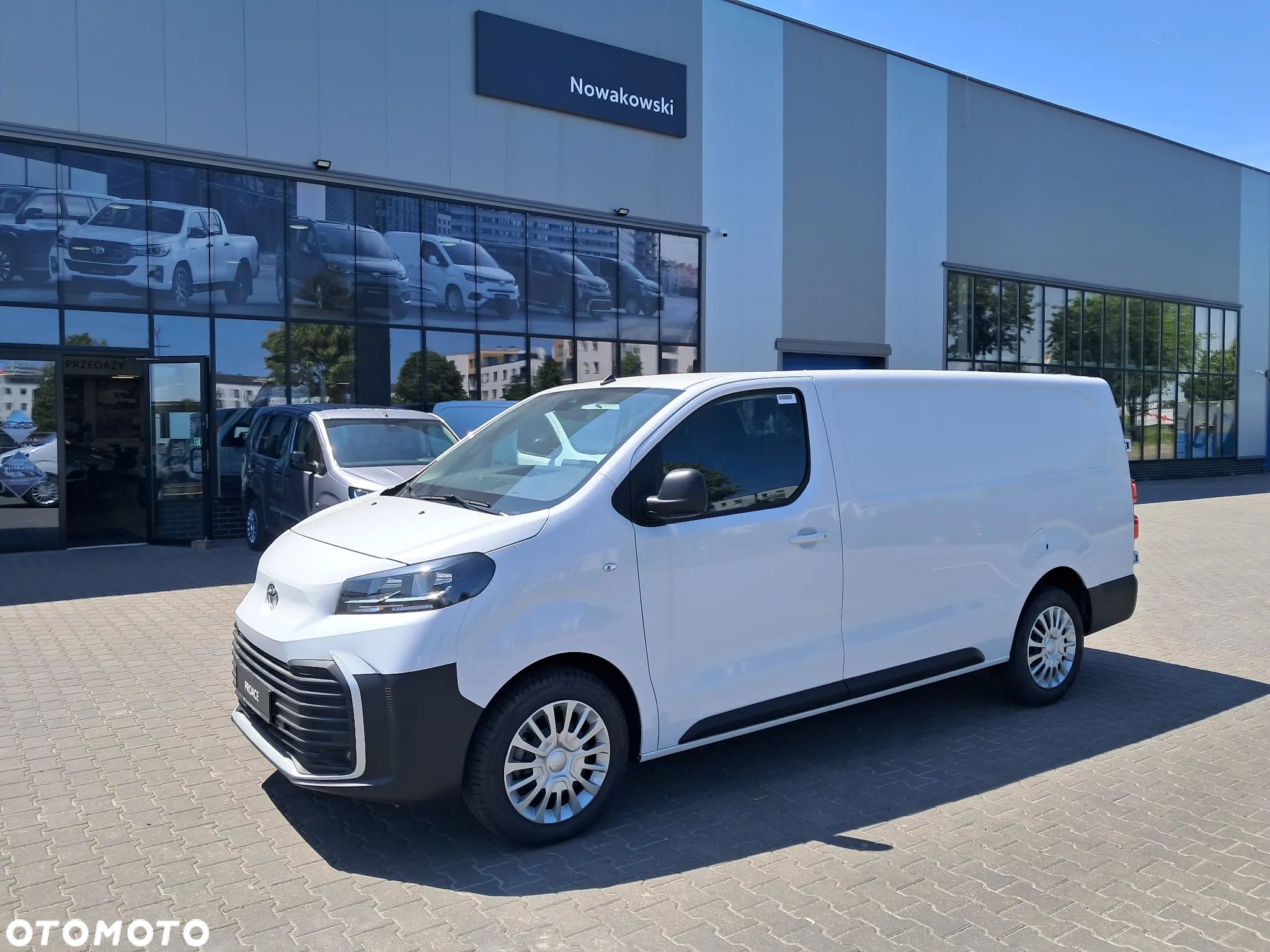 Toyota Proace Long - 1
