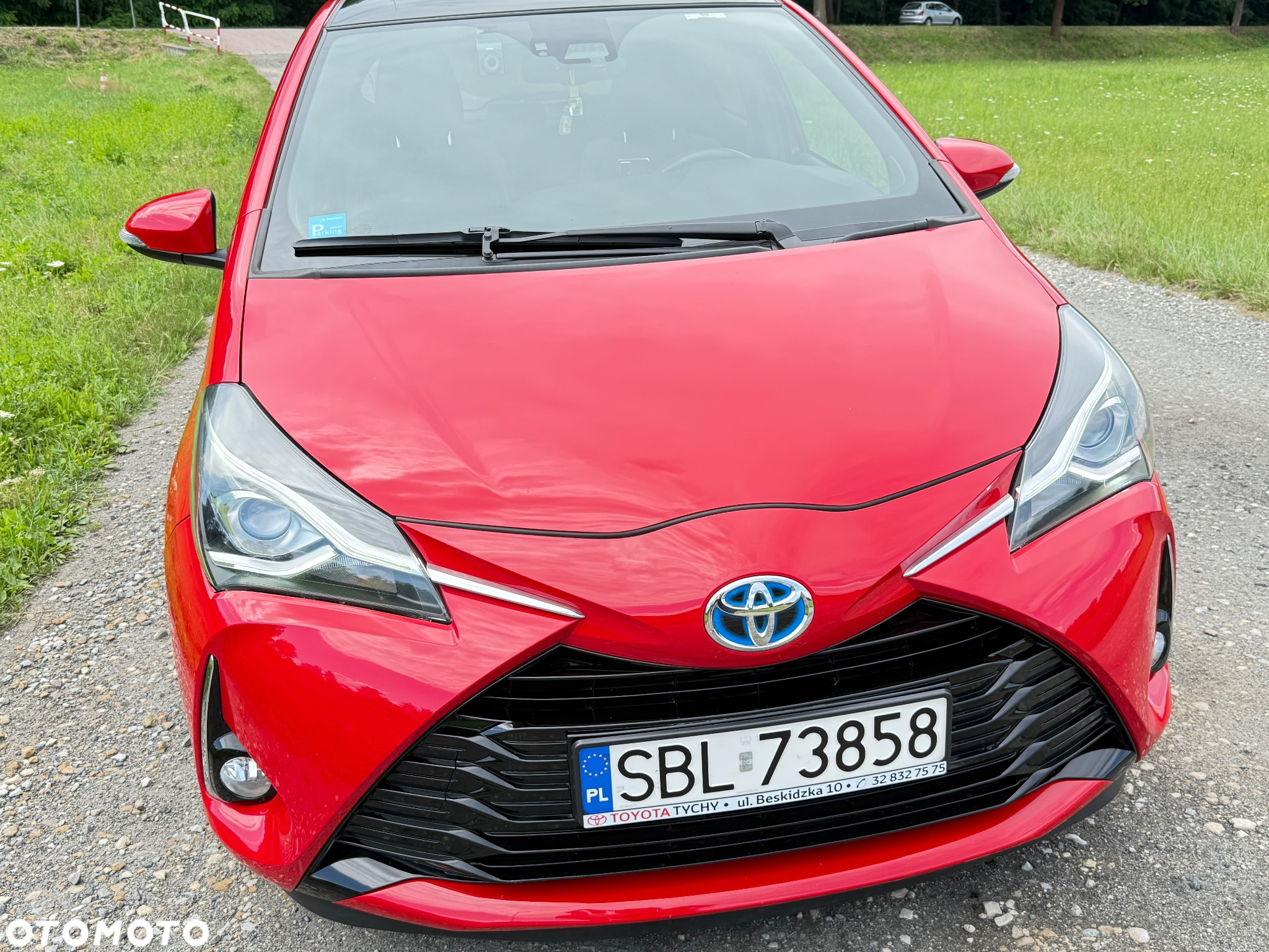 Toyota Yaris Hybrid 100 GR Sport - 12