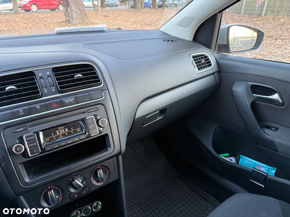 Volkswagen Polo 1.6 TDI Comfortline - 11