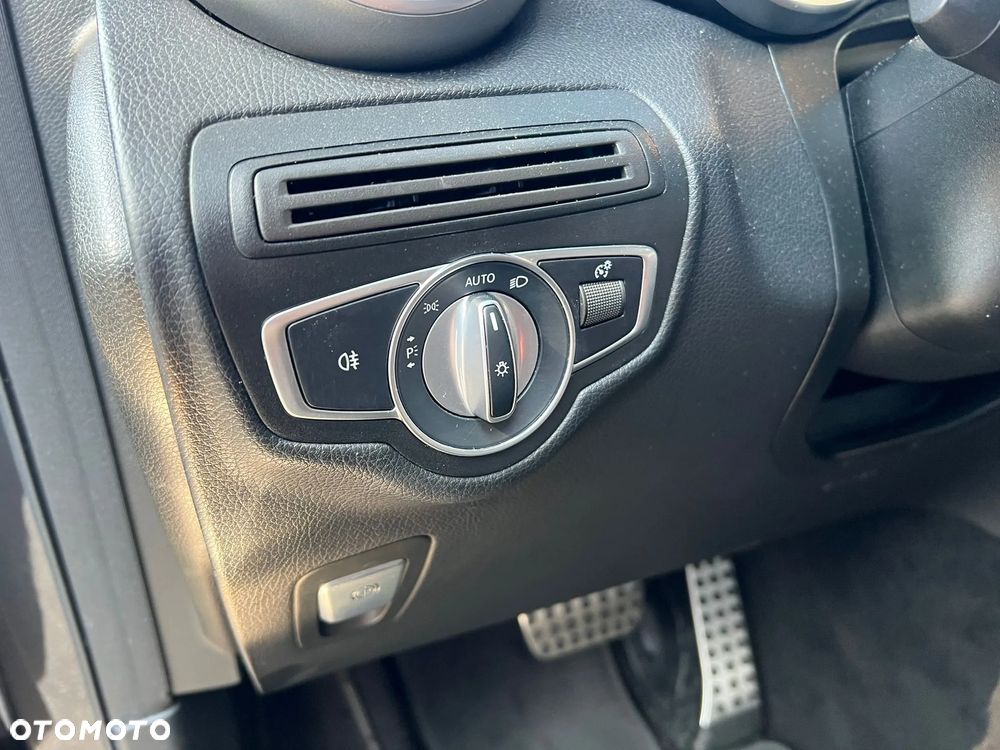 Mercedes-Benz GLC AMG 43 4Matic 9G-TRONIC - 19