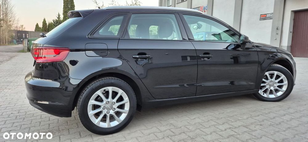 Audi A3 Sportback 1.2 TFSI Attraction - 29