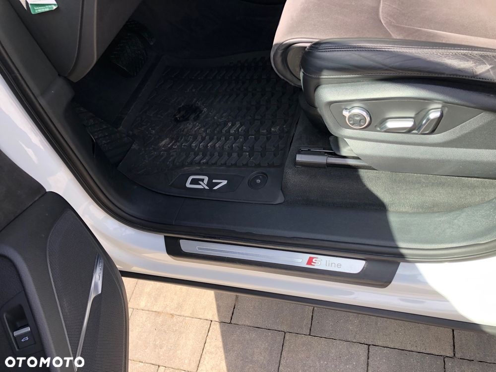 Audi Q7 3.0 TDI Quattro Tiptronic - 11