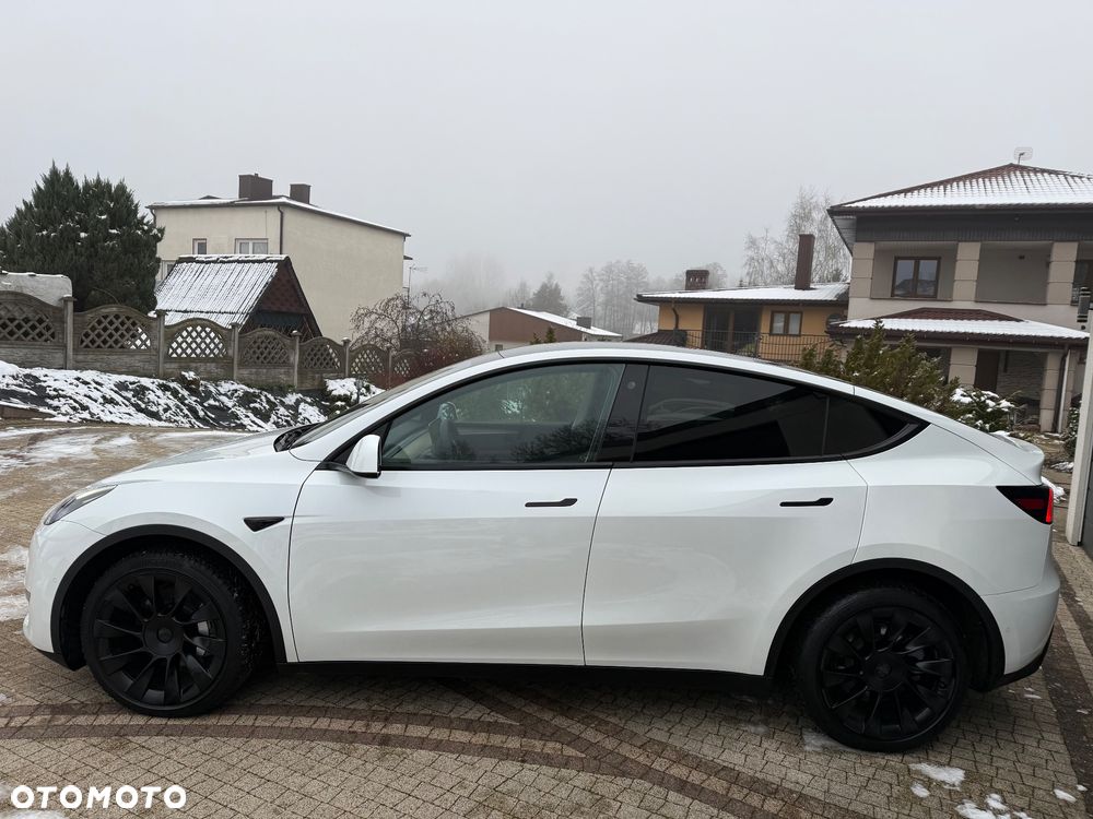 Tesla Y Long Range Dual Motor AWD - 12