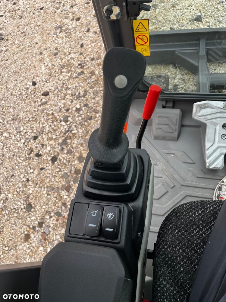 Volvo ECR58 2026 nowy model, nowa koparka, dealer PL - 18