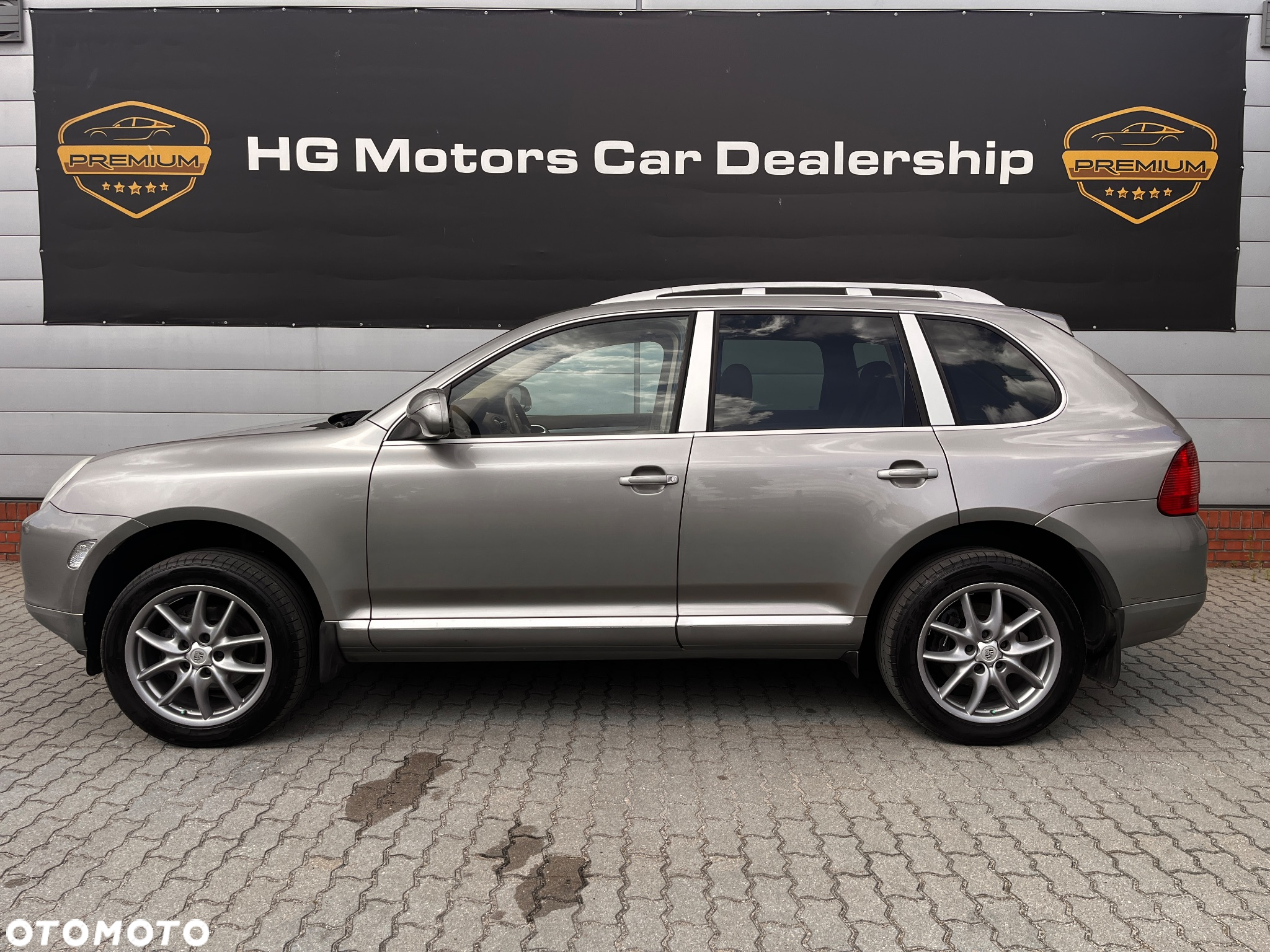 Porsche Cayenne Standard - 6