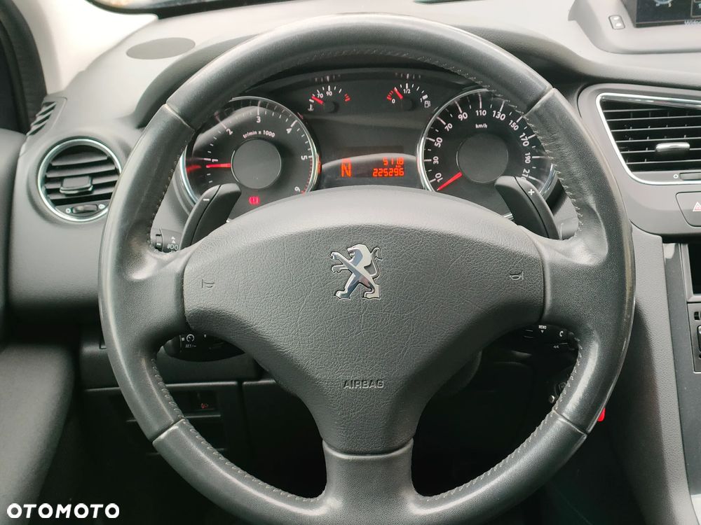 Peugeot 5008 - 24