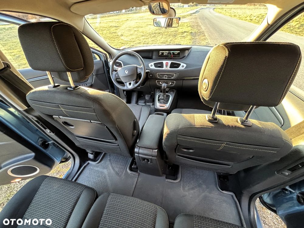 Renault Scenic 2.0 dCi Privilege - 15
