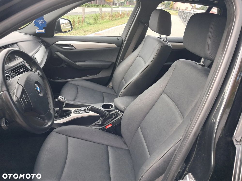 BMW X1 sDrive16d Sport Line - 20