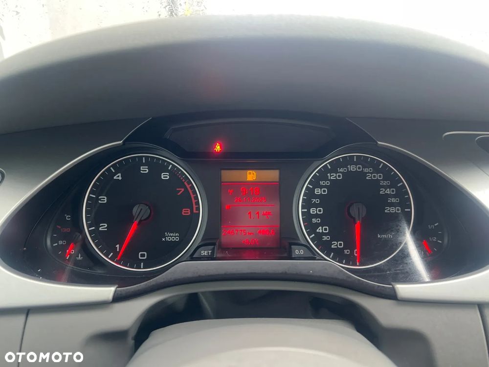 Audi A4 Avant 2.0 TFSI quattro Ambiente - 22