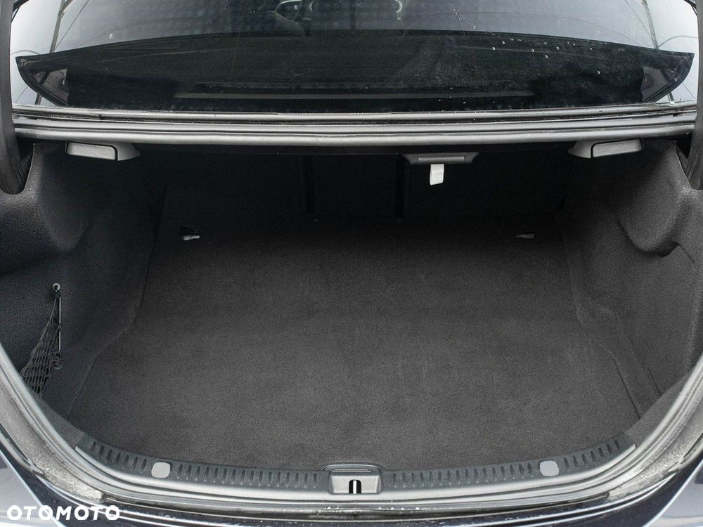 Mercedes-Benz Klasa E 220 d Avantgarde - 28