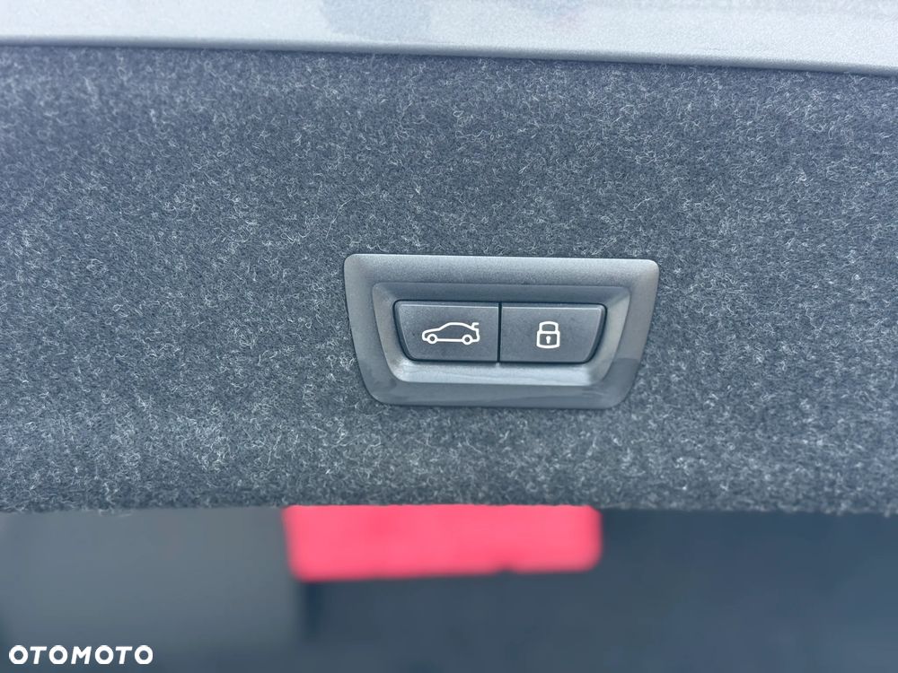 BMW Seria 3 320d xDrive M Sport sport - 16