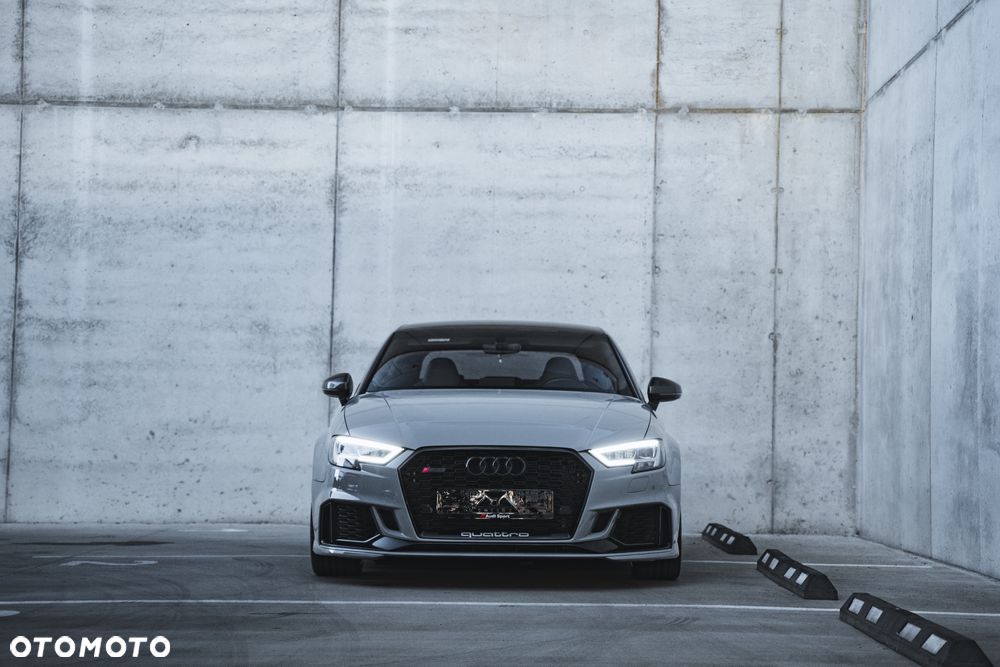 Audi RS3 Limousine 2.5 TFSI Quattro S tronic - 2