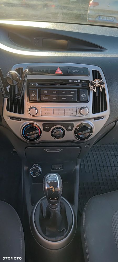 Hyundai i20 - 11