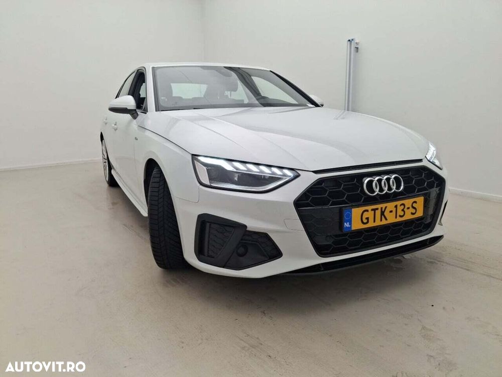 Audi A4 35 TFSI S tronic MHEV S Line - 3