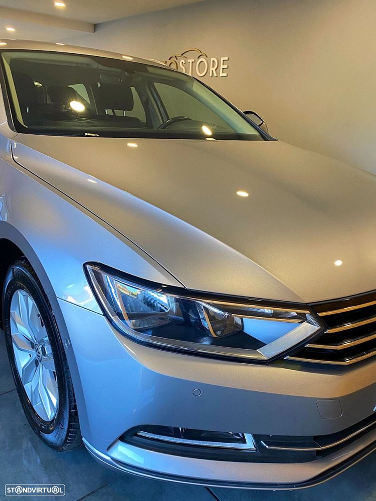 VW Passat Variant - 11