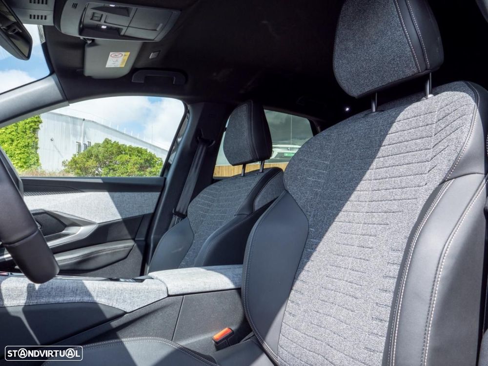 Peugeot E-3008 73 kWh Allure - 24