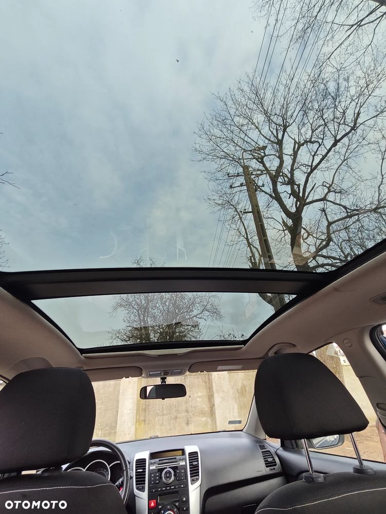 Kia Venga 1.6 L - 9