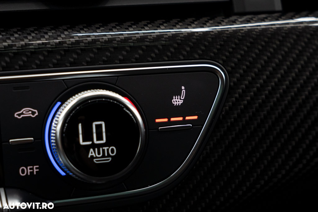 Audi RS4 Avant quattro Tiptronic - 17