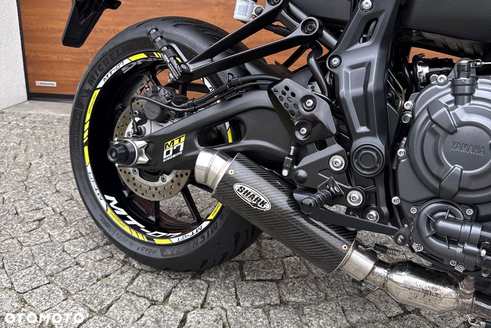 Yamaha MT - 9