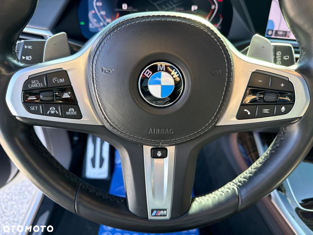 BMW X7 M50d sport - 28