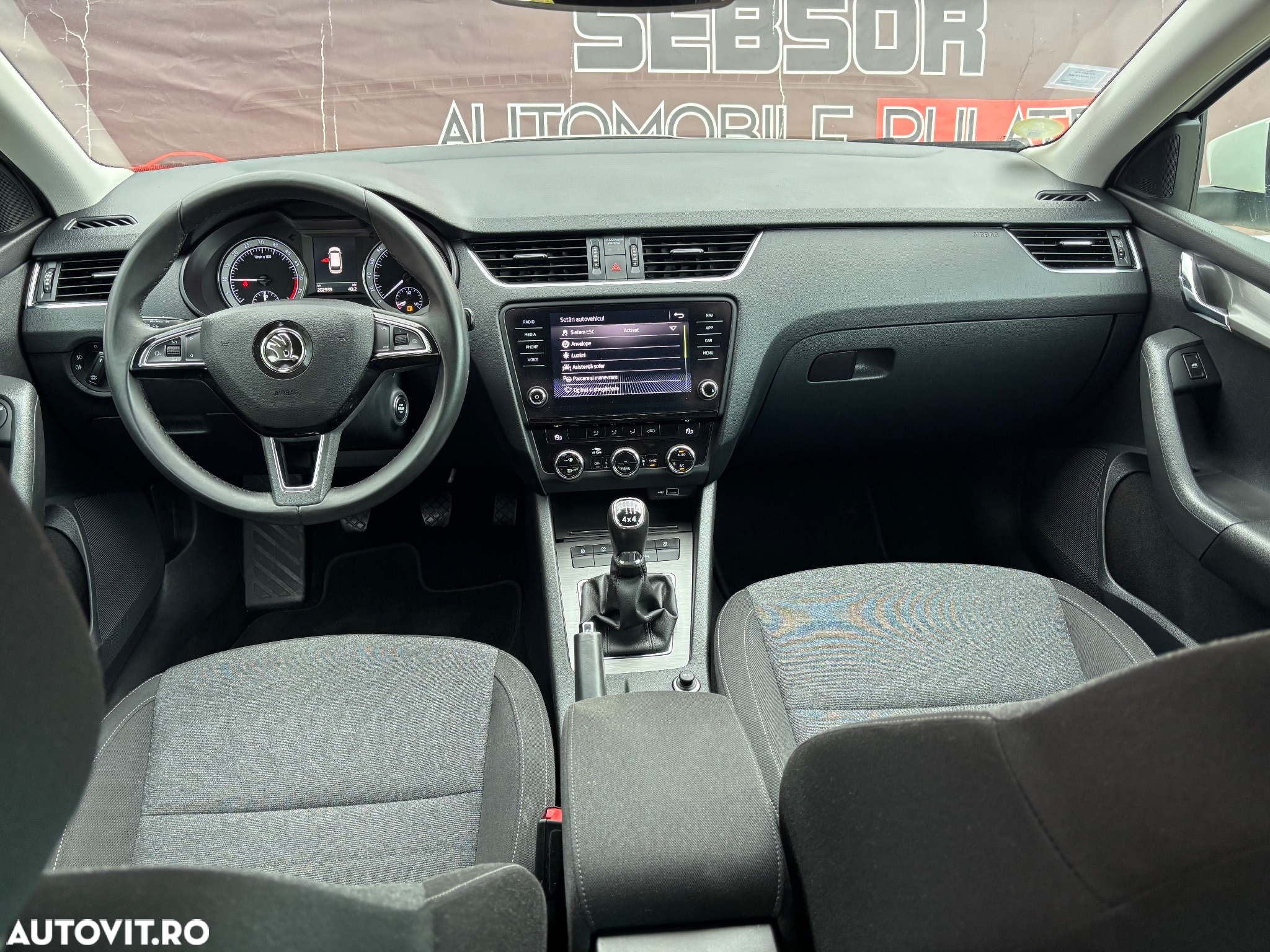 Skoda Octavia - 25