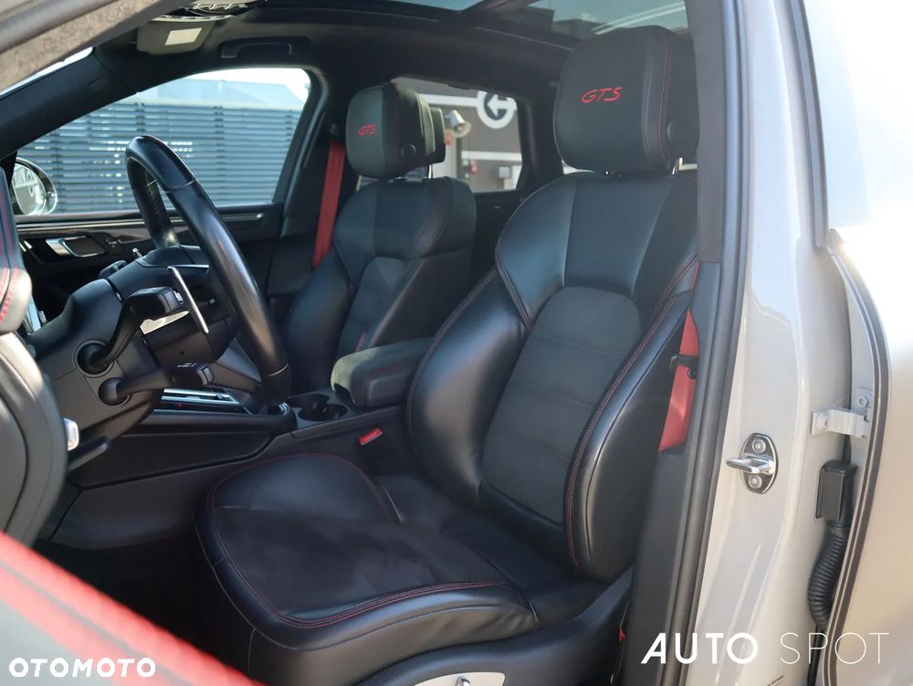 Porsche Macan GTS - 17