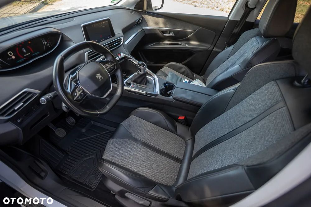 Peugeot 3008 HDi 150 Active - 18