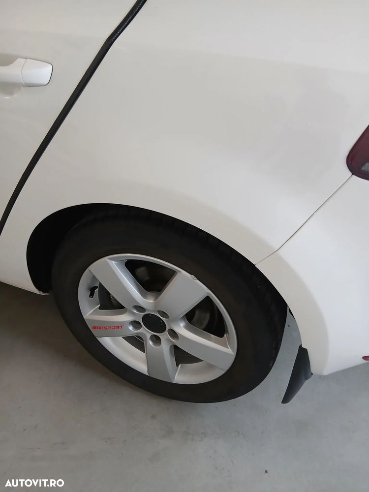 VOLKSWAGEN Golf 2011 — imagine 20