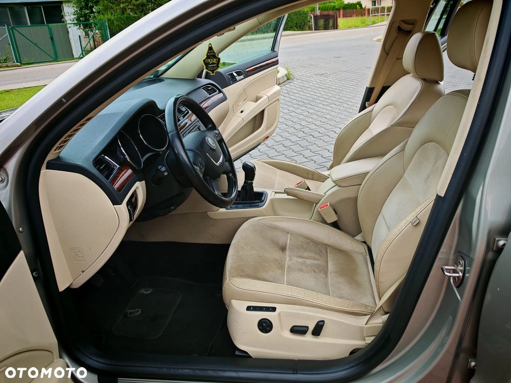 Skoda Superb 2.0 TDI 4x4 L&K - 13