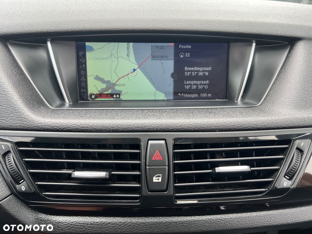 BMW X1 sDrive18d Sport Line - 34