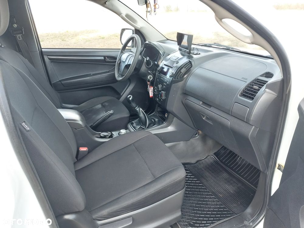 Isuzu D-Max - 13