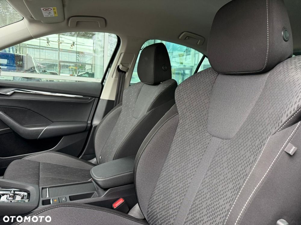 Skoda Octavia 1.5 TSI ACT Style DSG - 11