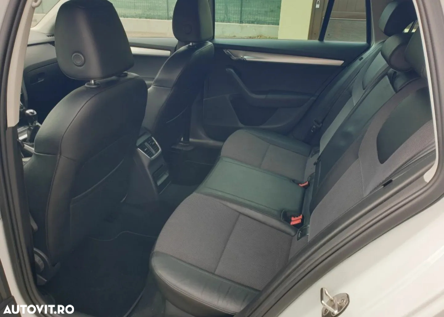 Skoda Octavia Combi Diesel 1.6 TDI Active - 8