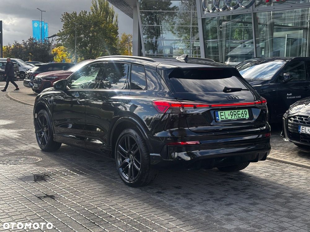 Audi Q4 e-tron - 6