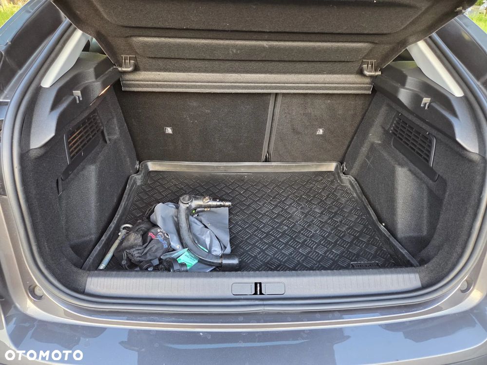 Citroën C4 1.2 PureTech Shine S&S EAT8 - 17