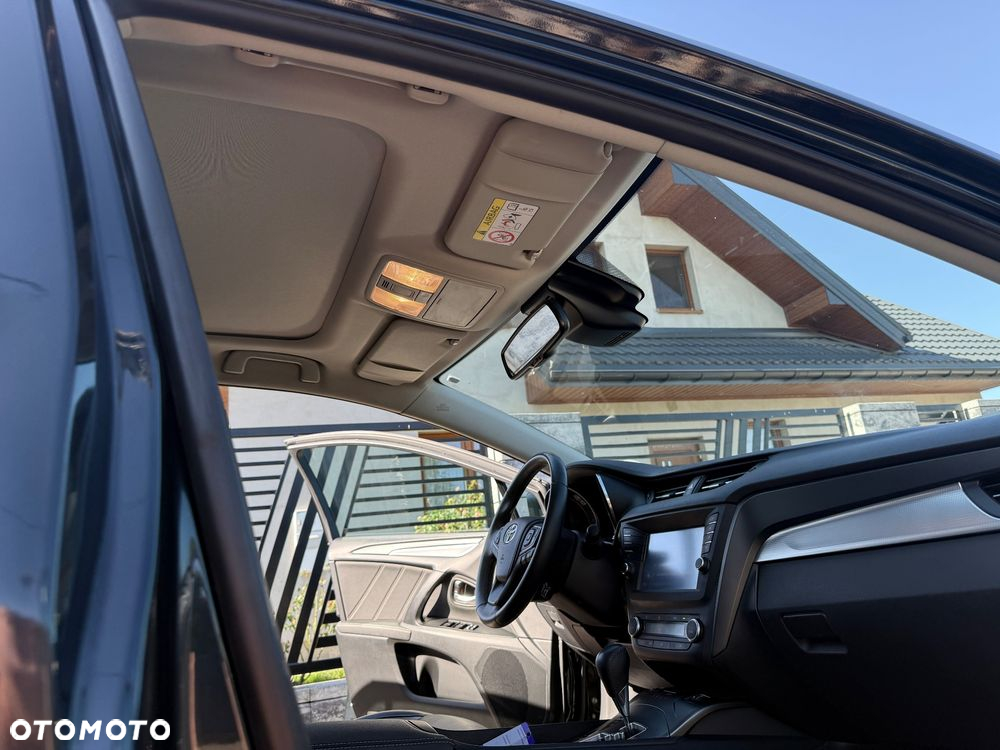 Toyota Avensis Combi 1.8 Multidrive S Edition - 21