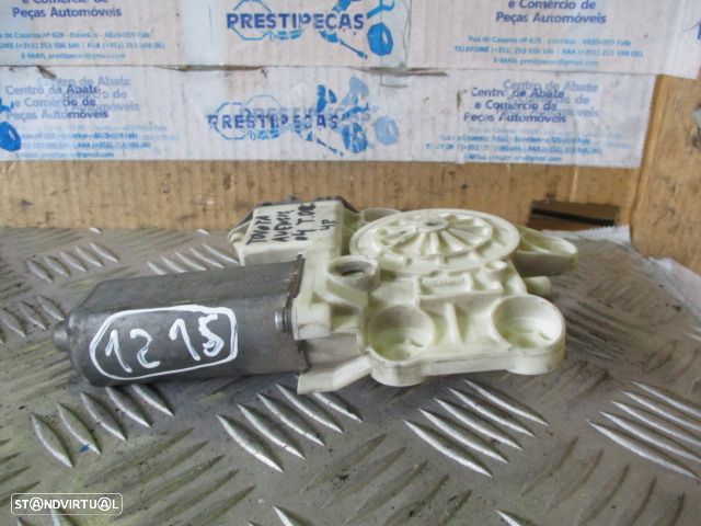Motor Elevador Vidro 992045100 TOYOTA AVENSIS 2004 TD - 1
