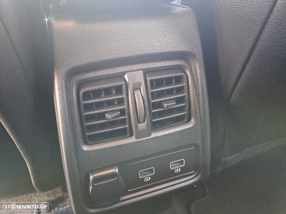 Renault Captur 1.0 TCe Techno Bi-Fuel - 16