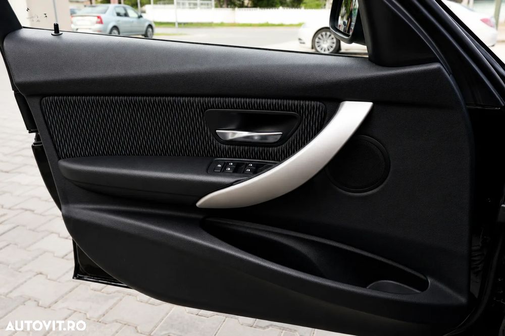 BMW Seria 3 320d Efficient Dynamic Edition Aut. - 20
