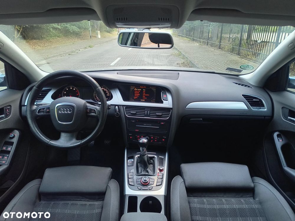 Audi A4 Avant - 15