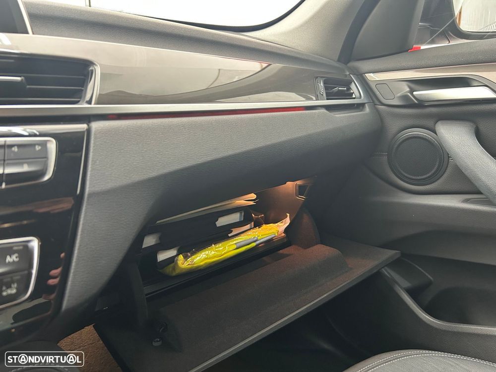 BMW X1 16 d sDrive xLine - 21