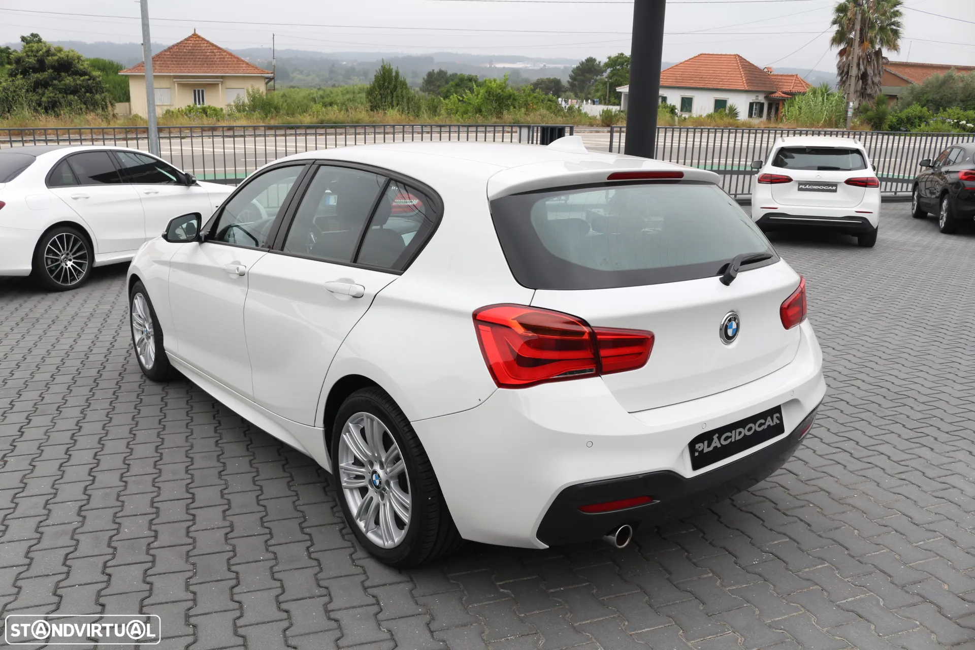 BMW 118 d Pack M - 4