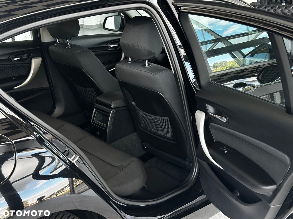 BMW Seria 1 118i - 14