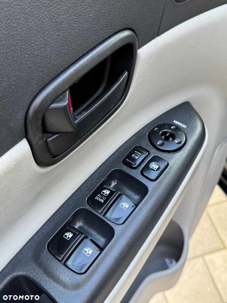 Hyundai Accent - 7