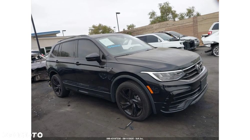 Volkswagen Tiguan - 2
